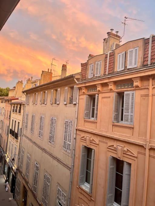 Charmant Appartement 2 Pieces En Plein Centre Ville Historique Aix-en-Provence Bagian luar foto